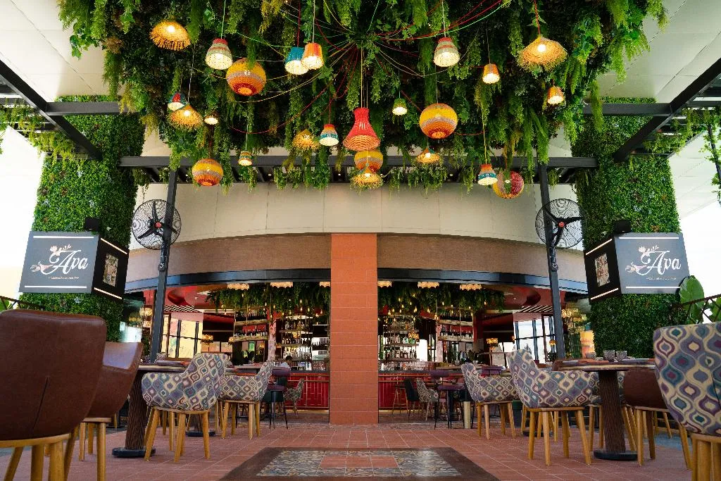 Bar, The Land of Legends Kingdom, Antalya