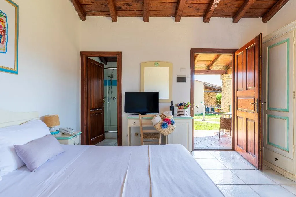 DOUBLE STANDARD Room, Li Suari Club Village, Olbia