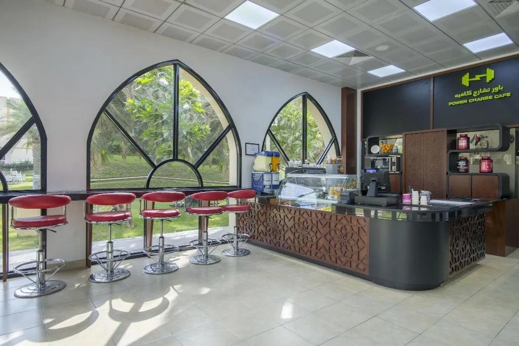 Bar, Metropolitan Al Mafraq Hotel, Abu Dhabi