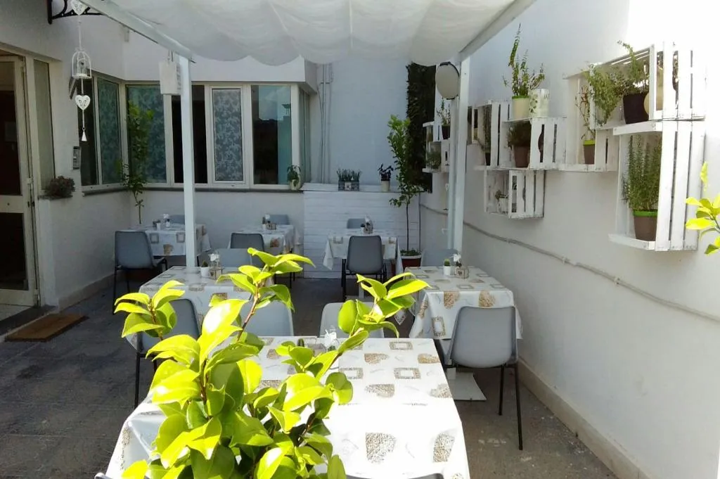 Terrace, B&B Sweet Home, Naples