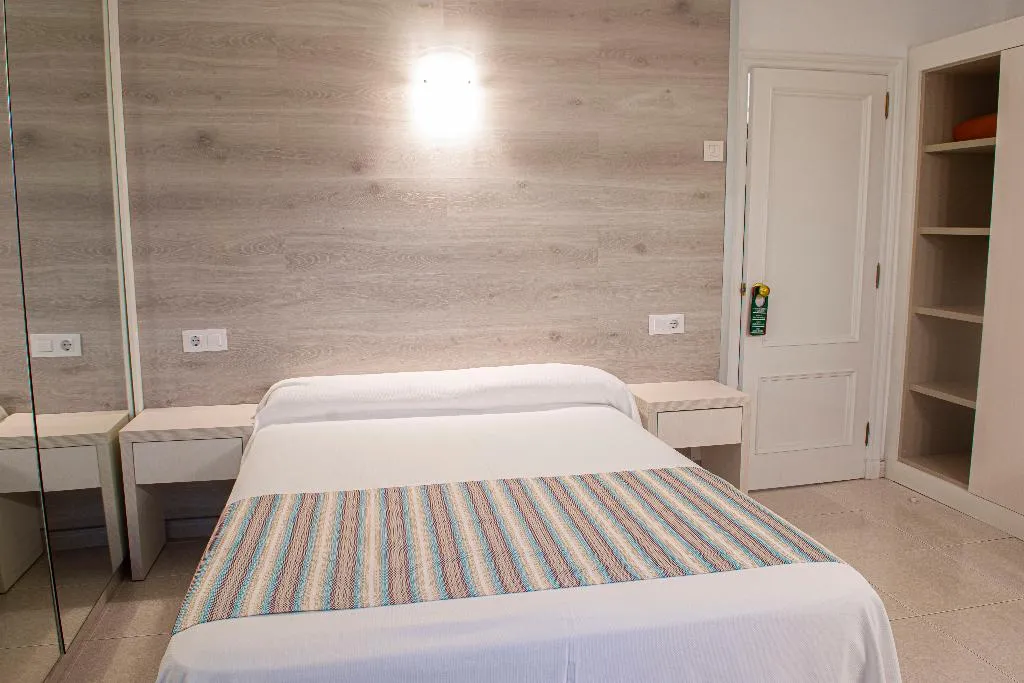 Double or Twin STANDARD Room, Sa Paissa, Menorca