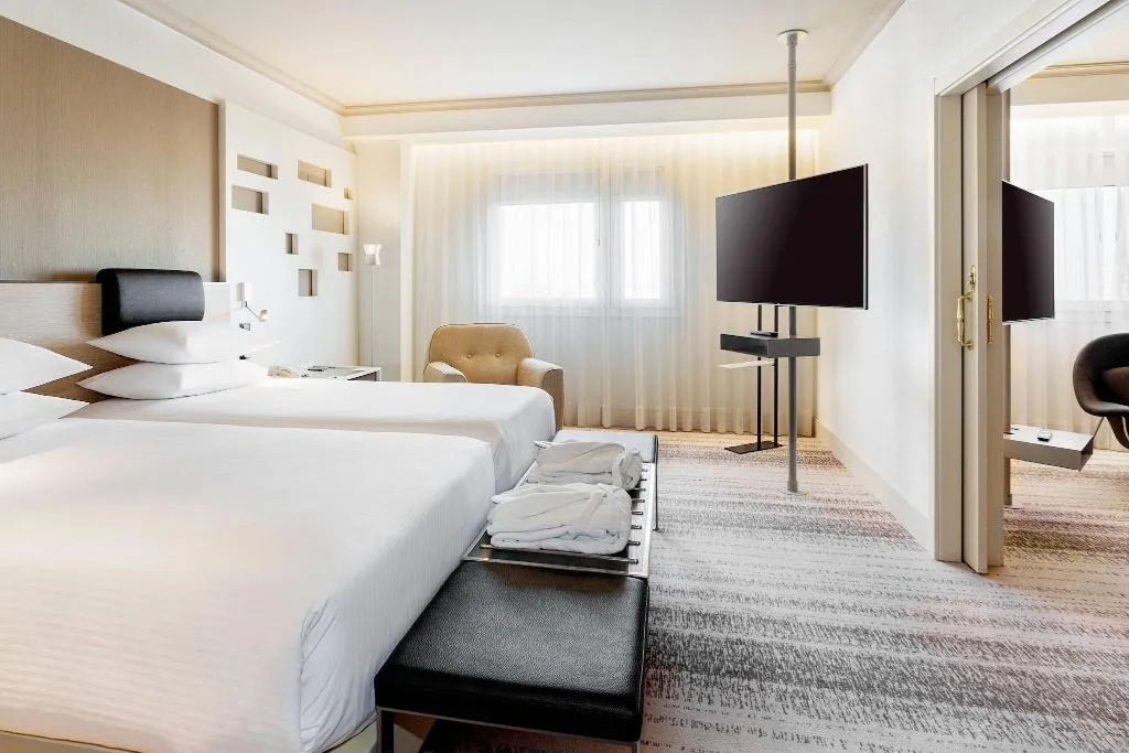 Room, Marriott Hotel Madrid Auditorium, Madrid