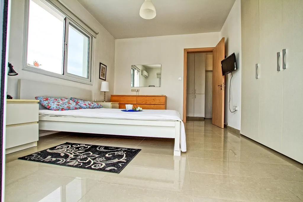 VILLA WITH PRIVATE POOL Room, Flouressia Gardens, Cyprus