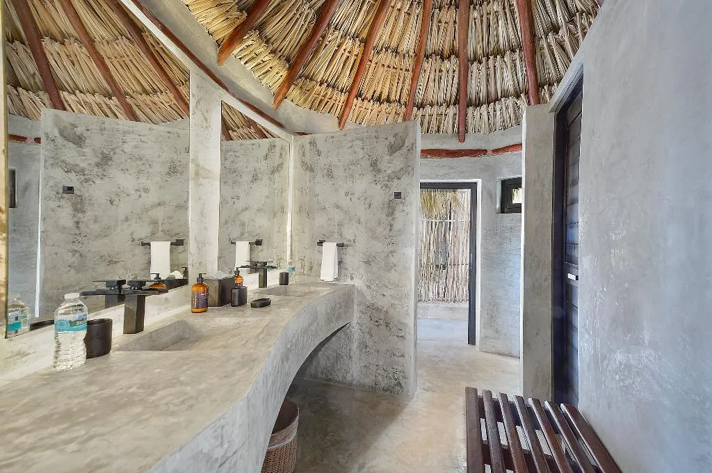 Room OCEAN FRONT KING BED Room, Maya Tulum, Cancun Area