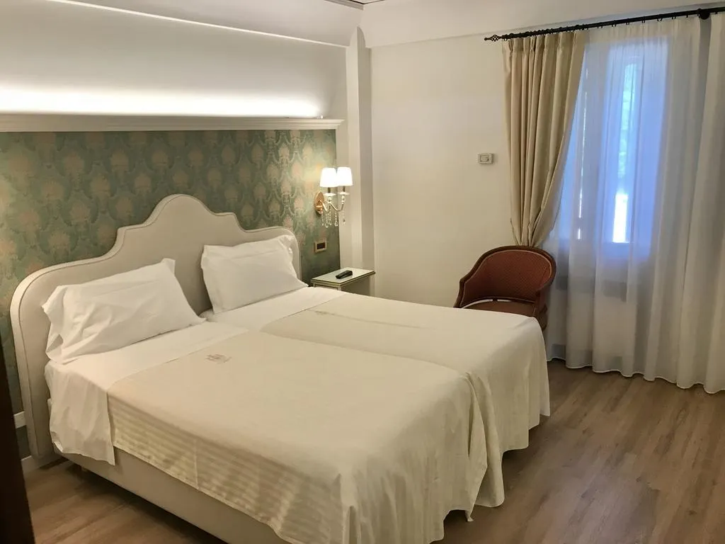 DOUBLE SINGLE USE CLASSIC Room, Villa Condulmer, Venice
