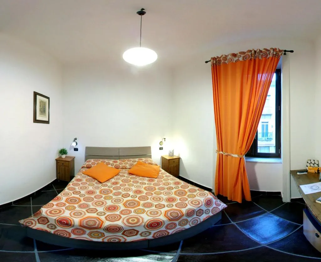 Room, Casa Del Monacone, Naples