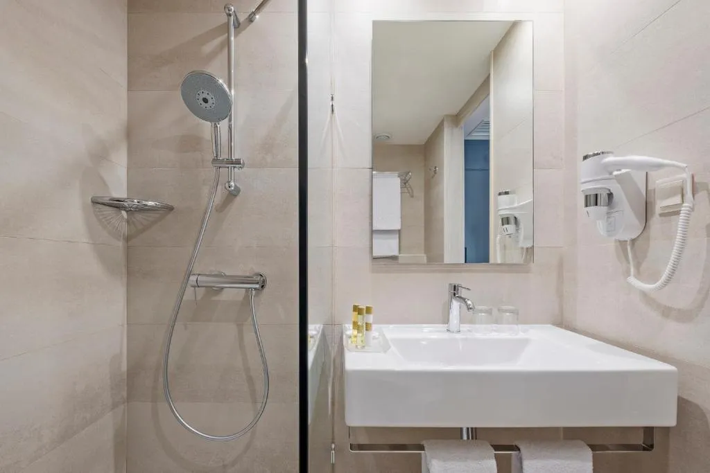 Room, Dorma Liberdade, Lisbon