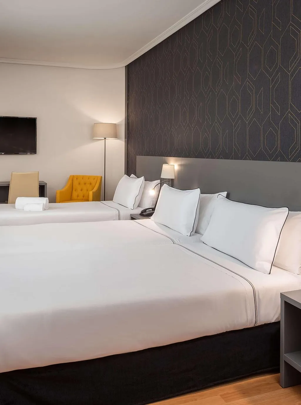 TRIPLE STANDARD Room, Hotel Madrid Plaza de España Affiliated by Meliá, Madrid