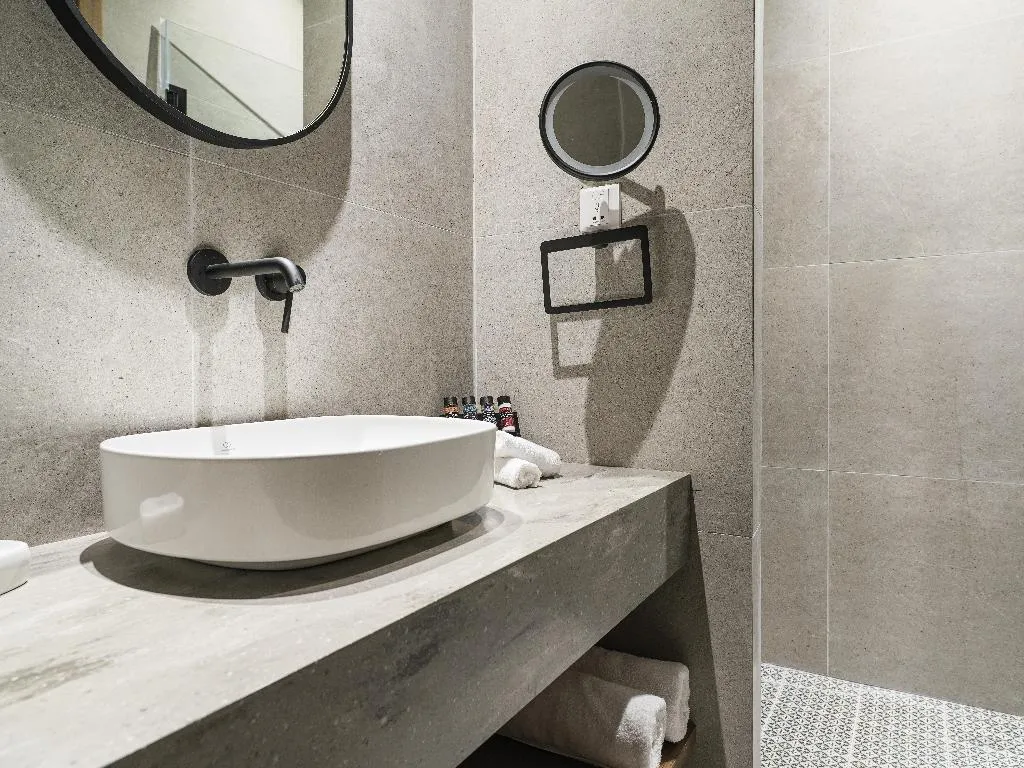 DOUBLE EXECUTIVE Room, Leonardo Boutique Hotel Larnaca, Cyprus