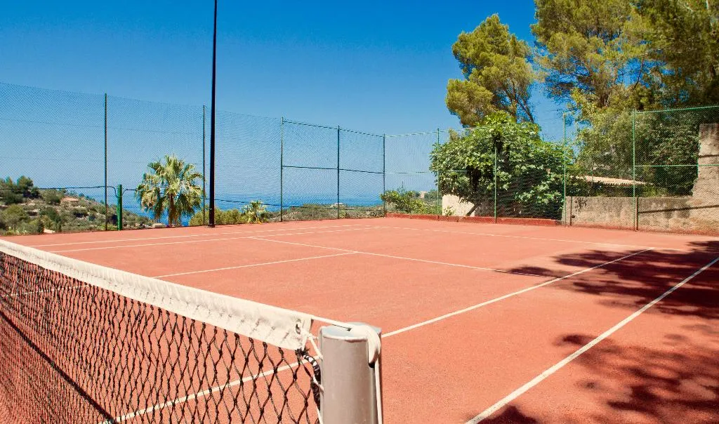 Sports and Entertainment, Es Moli, Majorca
