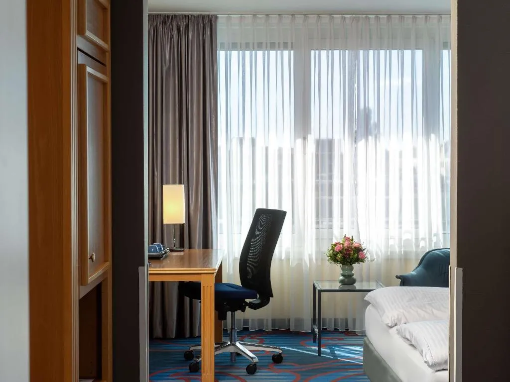 DOUBLE STANDARD Room, Mercure Berlin Tempelhof, Berlin