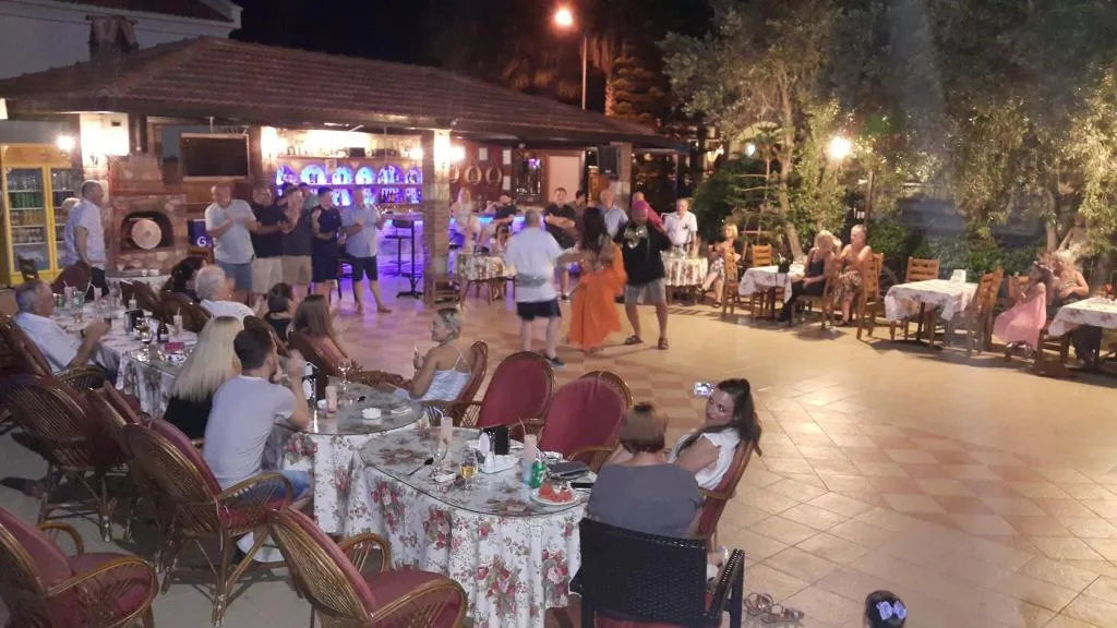 Terrace, Grand Taner, Dalaman