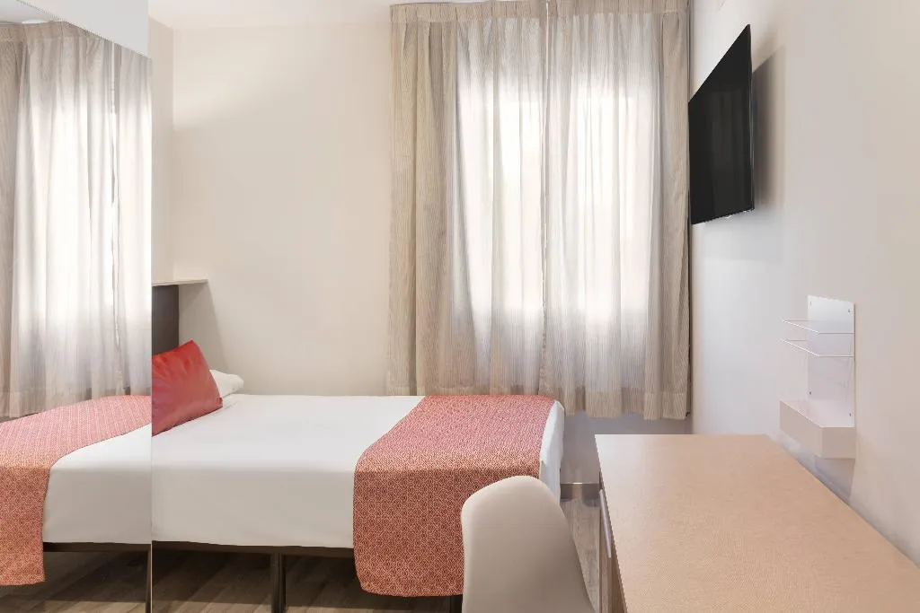 SINGLE STANDARD Room, Catalonia Hispalis, Seville