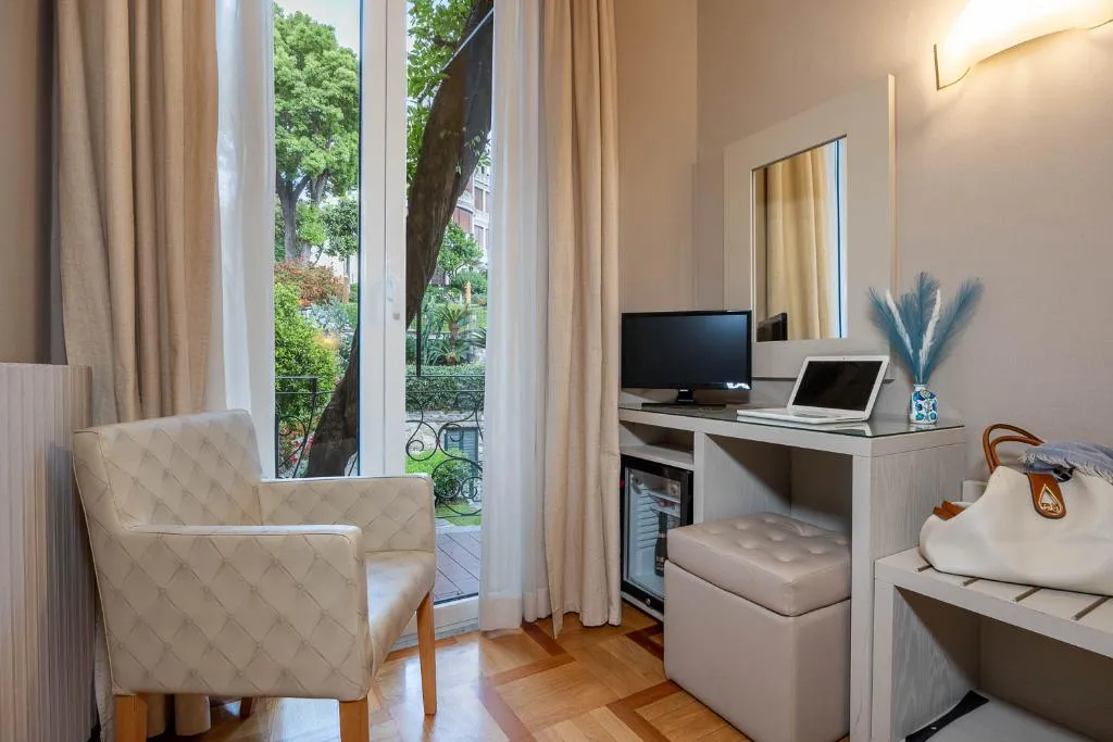 SINGLE STANDARD Room, Hotel Metropole, Cagliari