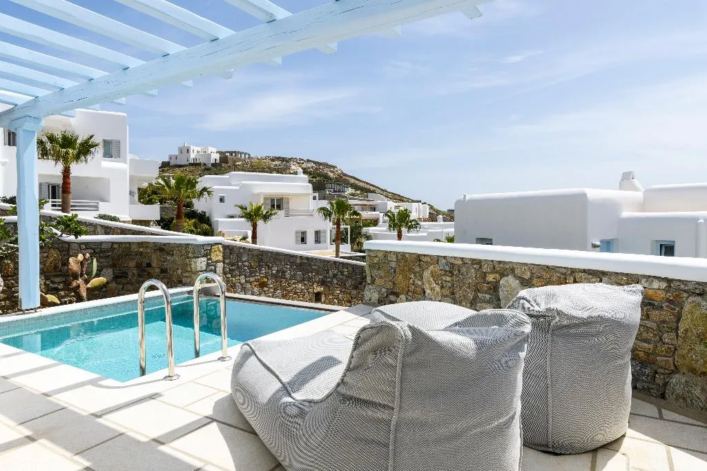 JUNIOR SUITE WITH PRIVATE POOL Room, Saint John Hotel Villas & Spa, Mykonos