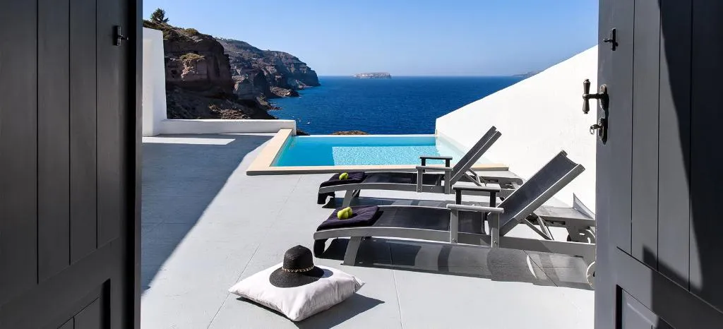 SUITE WITH PRIVATE POOL Room, Grand Ambassador Santorini, Santorini