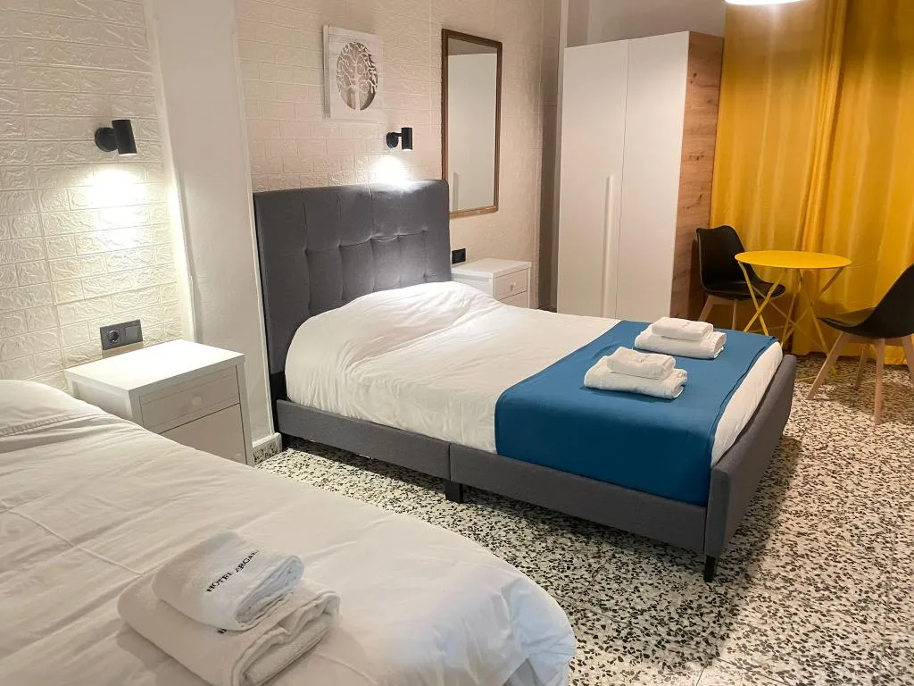 STUDIO WITH AIR CONDITIONING Room, Hotel Arganda, Madrid