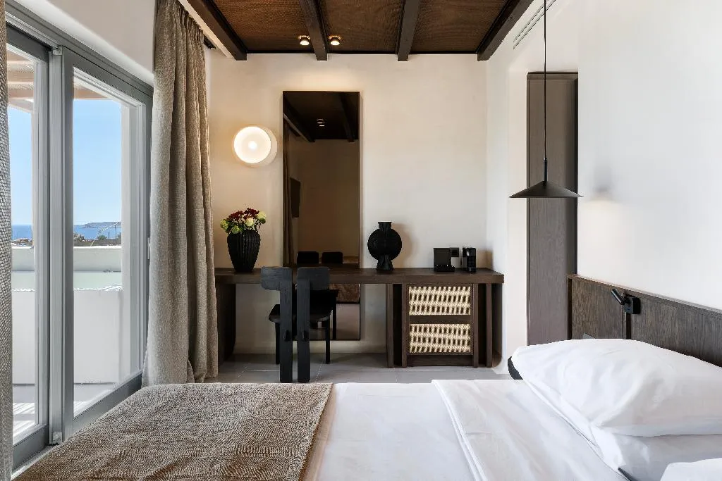 DOUBLE DELUXE WITH JACUZZI Room, Maximus Mykonos, Mykonos