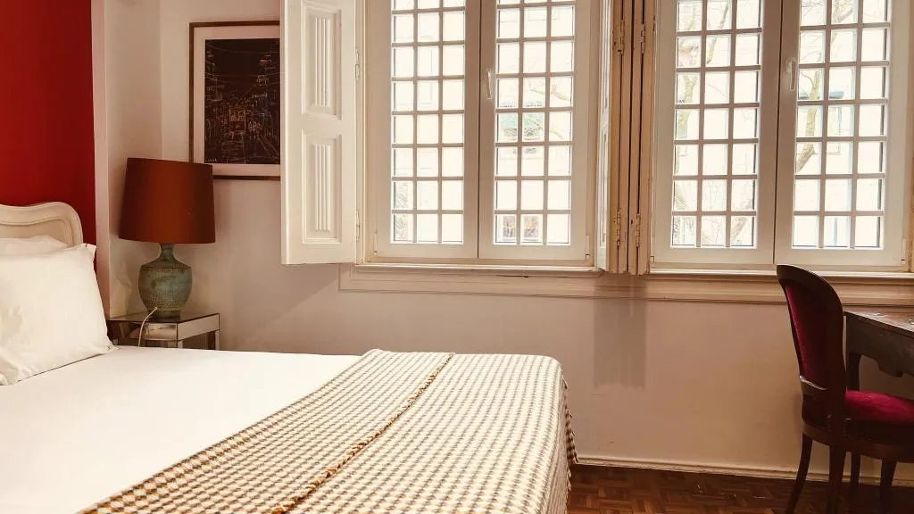 DOUBLE QUEEN SIZE BED Room, Monte Belvedere Hotel By Shiadu, Lisbon
