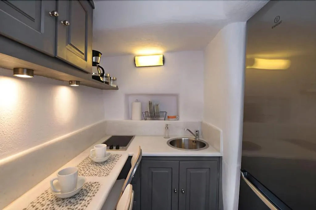 Room, Theodora Suites - Adults Only, Santorini