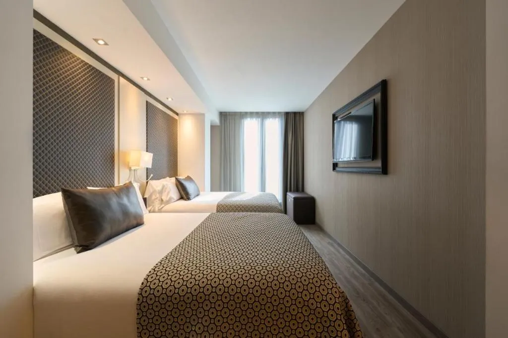 DOUBLE SINGLE USE SUPERIOR Room, Catalonia Square, Barcelona