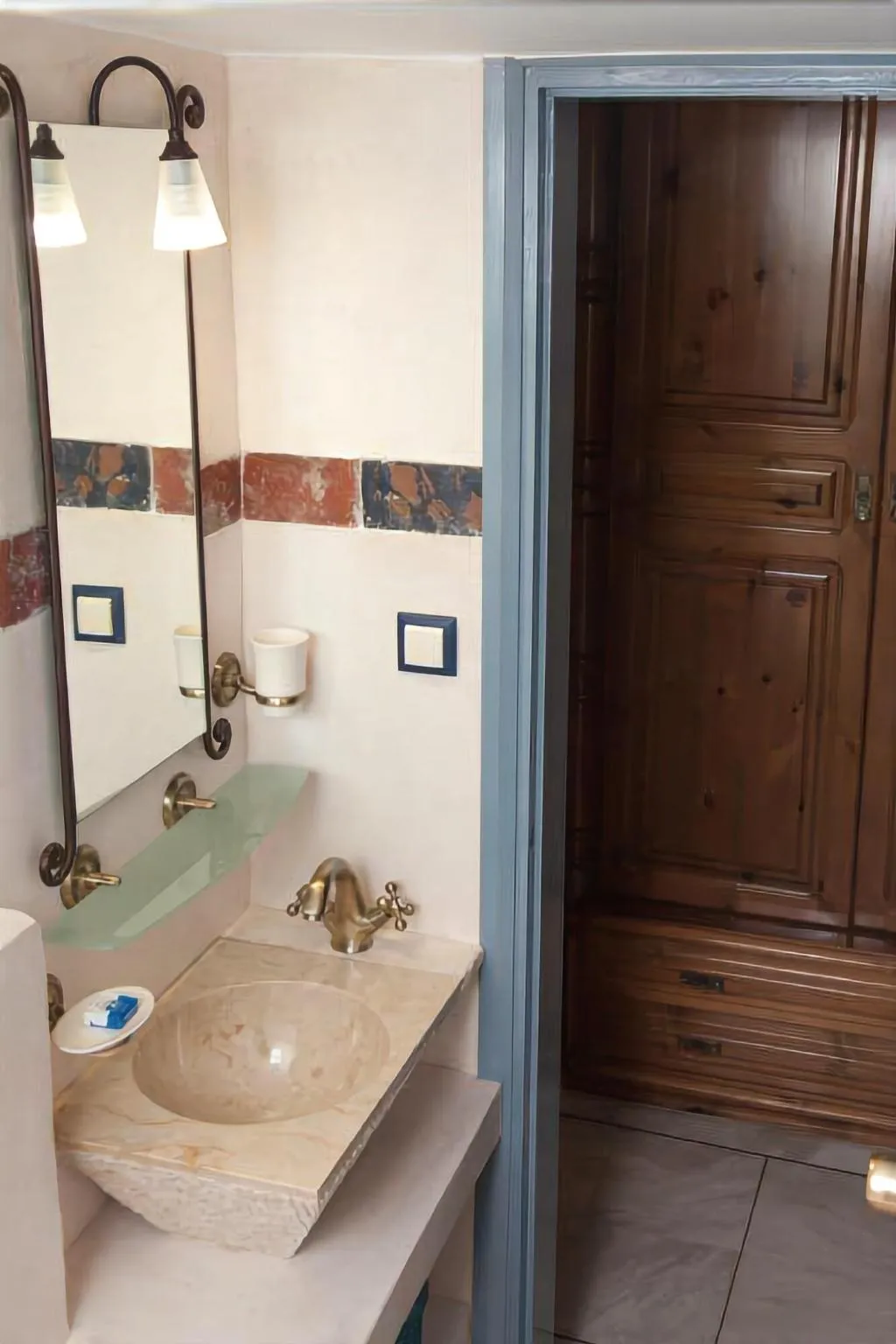 Room, Pandora Suites, Crete
