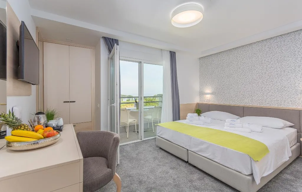 DOUBLE WITH BALCONY Room, Aparthotel Adeo, Istria
