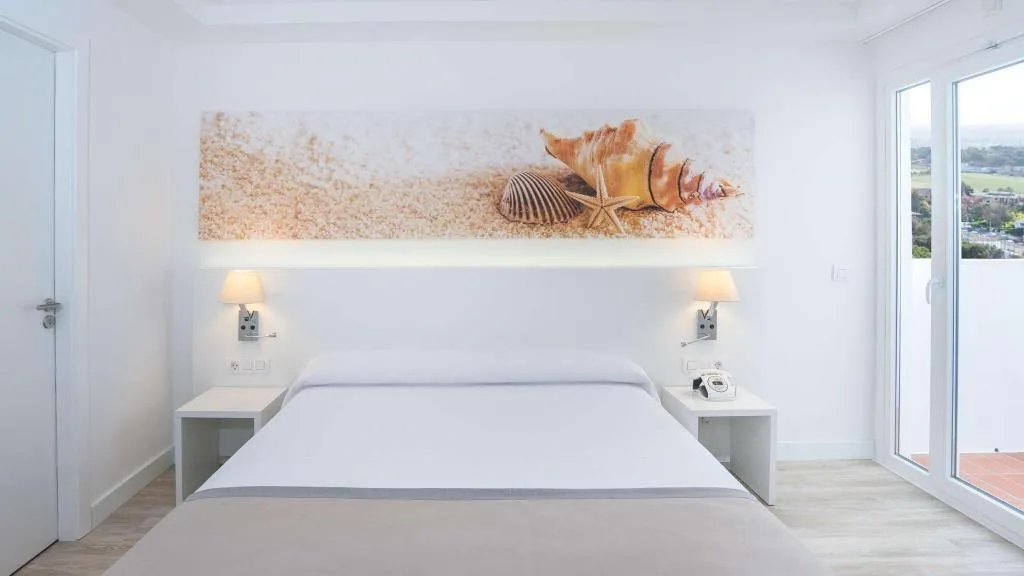 DOUBLE SINGLE USE TWO BEDS Room, THB Maria Isabel, Majorca