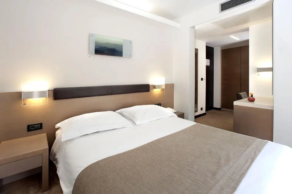 DOUBLE SINGLE USE STANDARD Room, Hotel Molindrio Plava Laguna, Istria