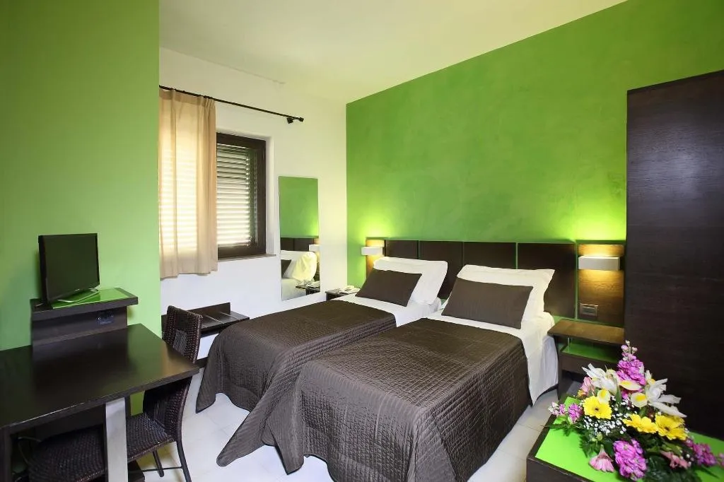 Room, San Giovanni, Taormina