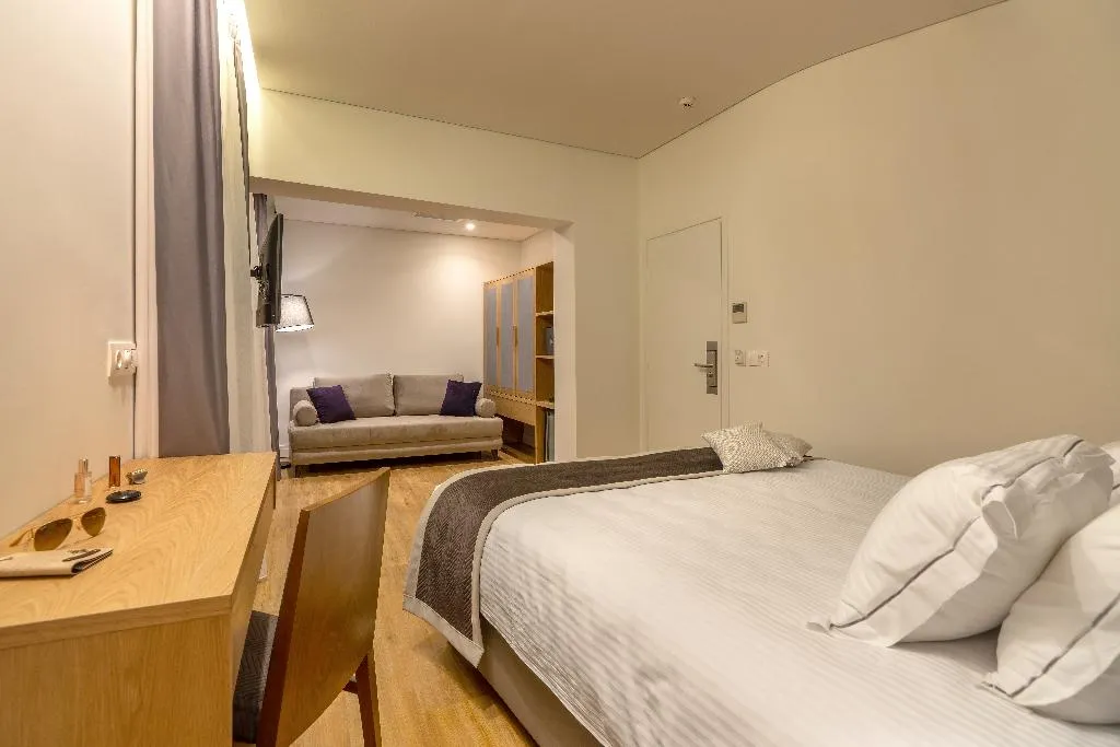 JUNIOR SUITE STANDARD Room, Glyfada Riviera Hotel, Athens