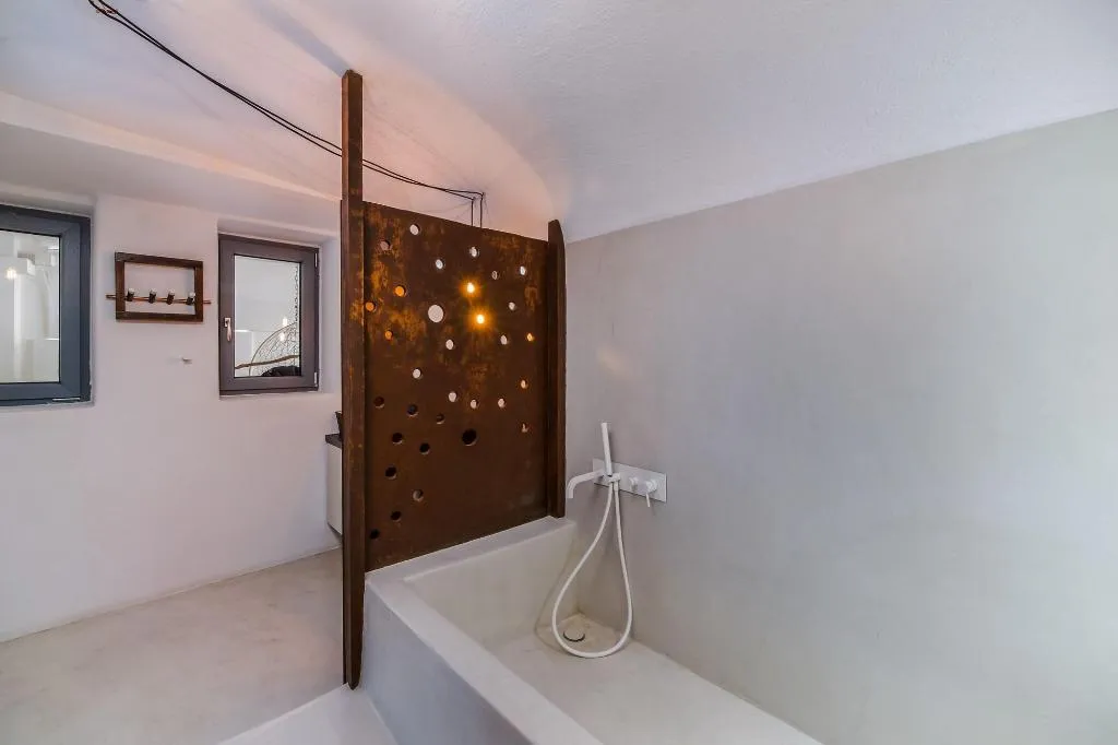 Room, Solstice Luxury Suites, Santorini