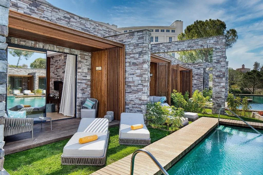 SUITE POOL VIEW Room, Kaya Palazzo Golf Resort, Antalya