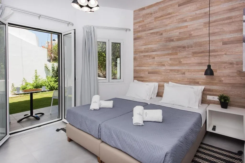Room, Ria, Crete