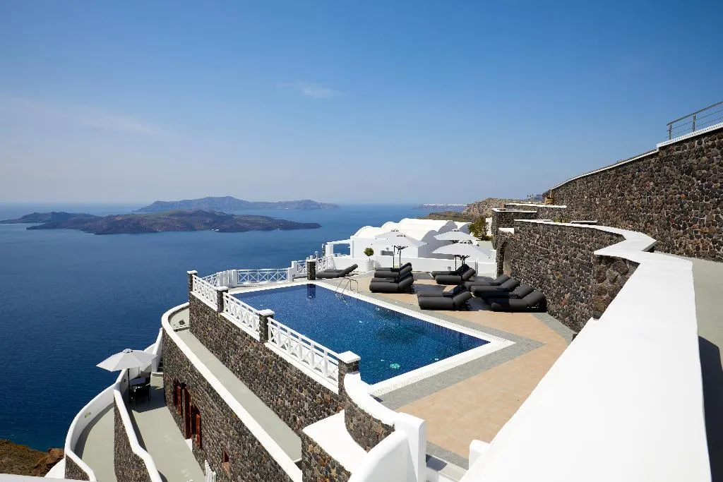 Pool, Petit Palace, Santorini