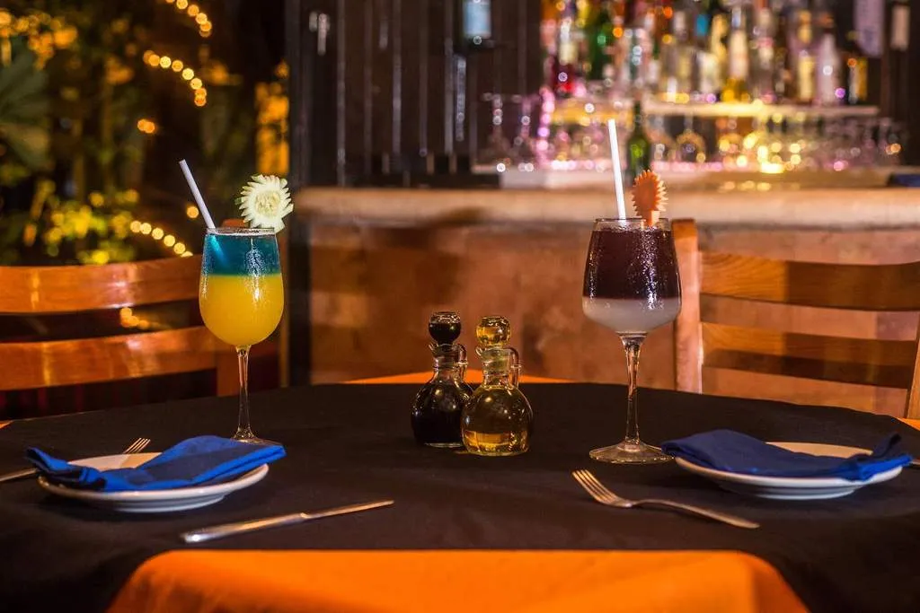 Bar, Aventura Mexicana, Playa Del Carmen