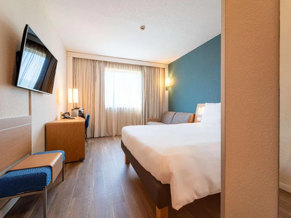 DOUBLE EXECUTIVE Room, Novotel Roma Est, Rome