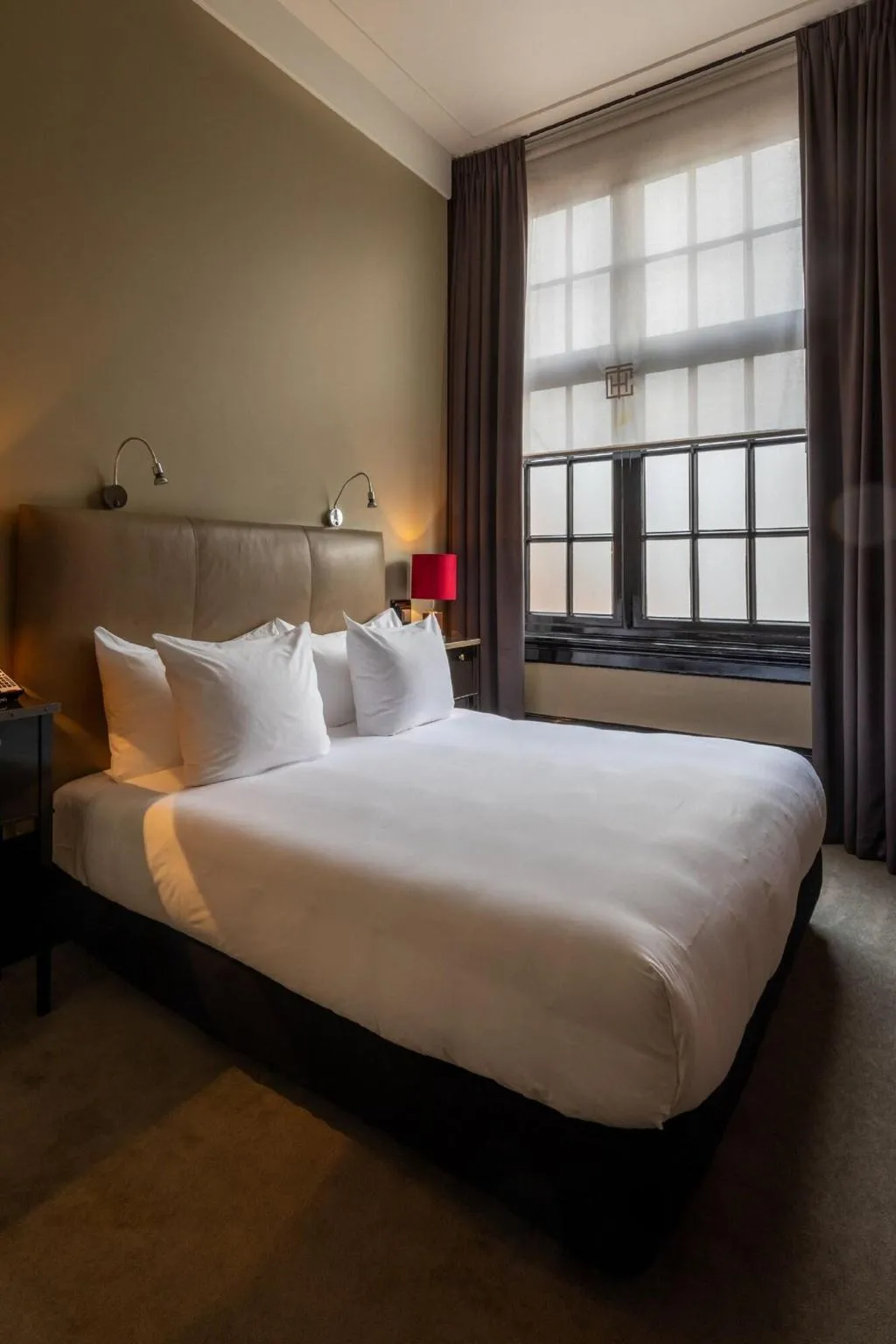 Room, College Hotel Amsterdam, Autograph Collection, Amsterdam