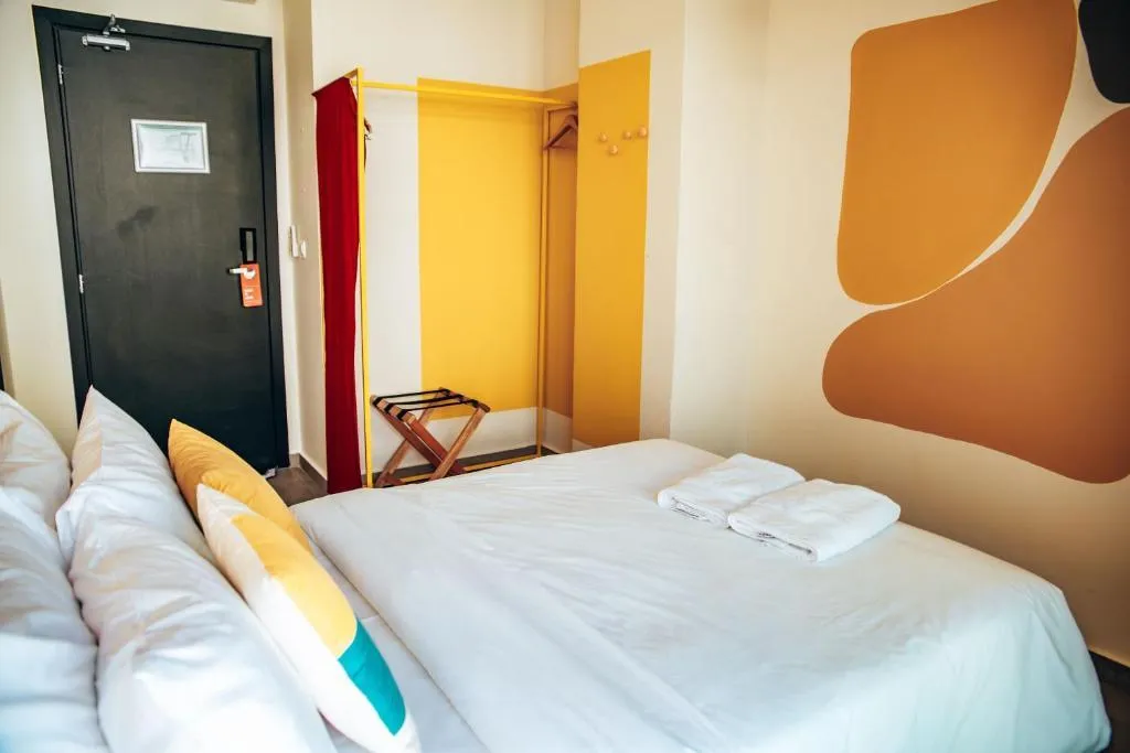 Room WITH SHARED BATHROOM Room, Selina Theatrou Athens, Athens