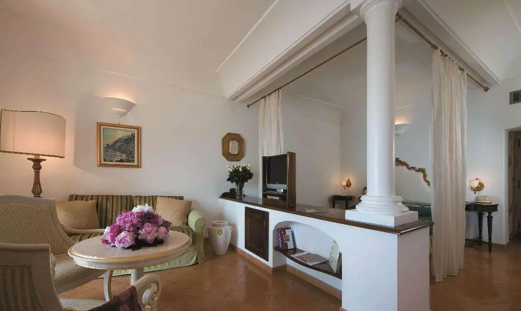 Lobby, Covo dei Saraceni, Naples