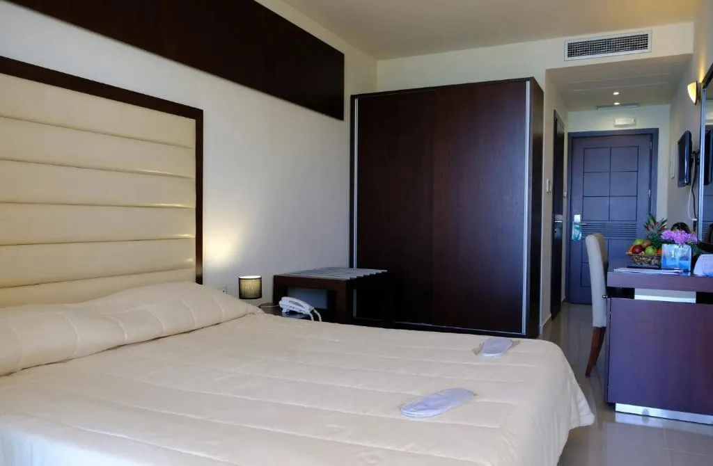 Double or Twin LAND VIEW Room, Galini Sea View, Crete