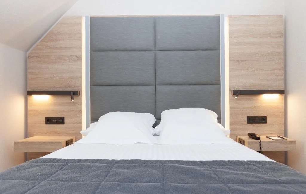 JUNIOR SUITE STANDARD Room, Liabeny, Madrid
