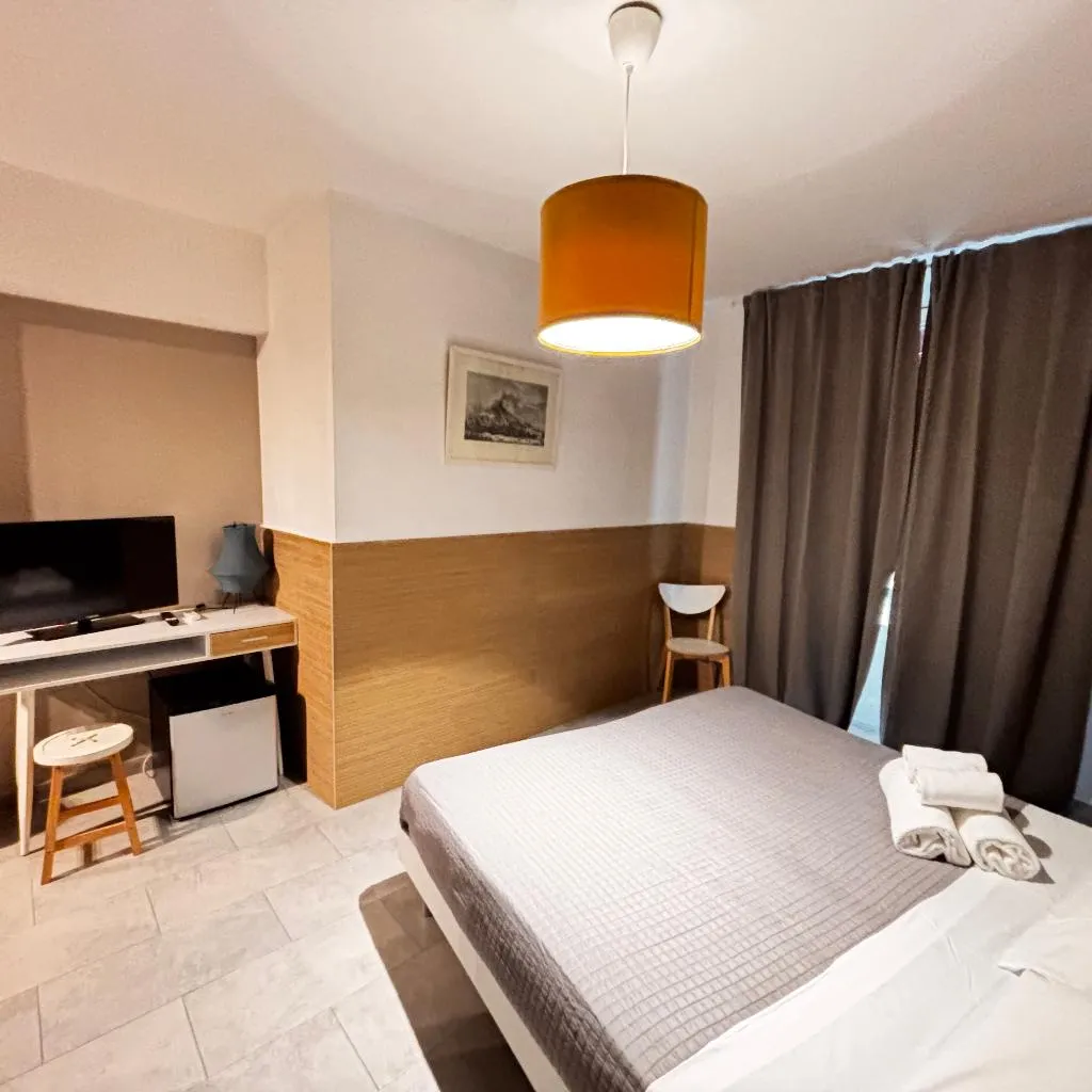 DOUBLE SUPERIOR WITH BALCONY Room, Stesicoro InHabit - Catania City Center, Catania