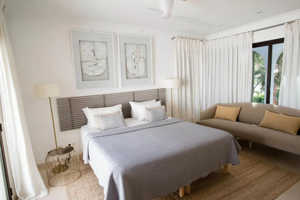 Room, Pine Cliffs Village & Golf Suites, Algarve