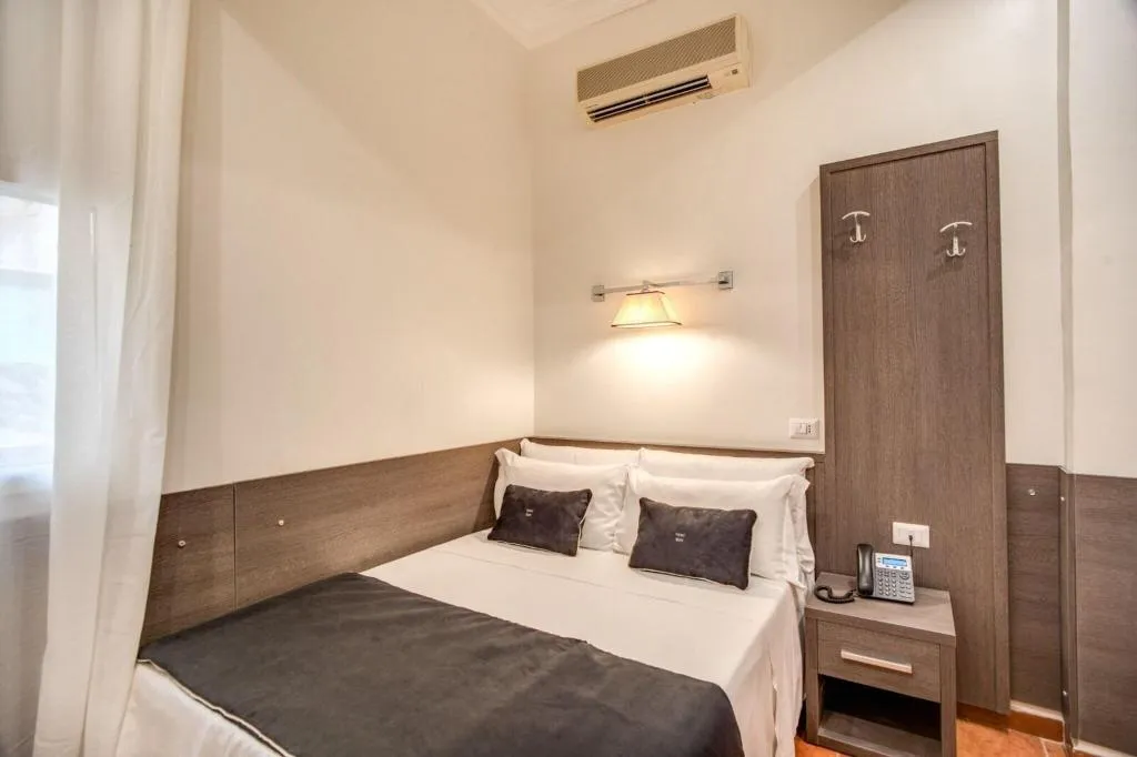 Room, Hotel Mirti, Rome