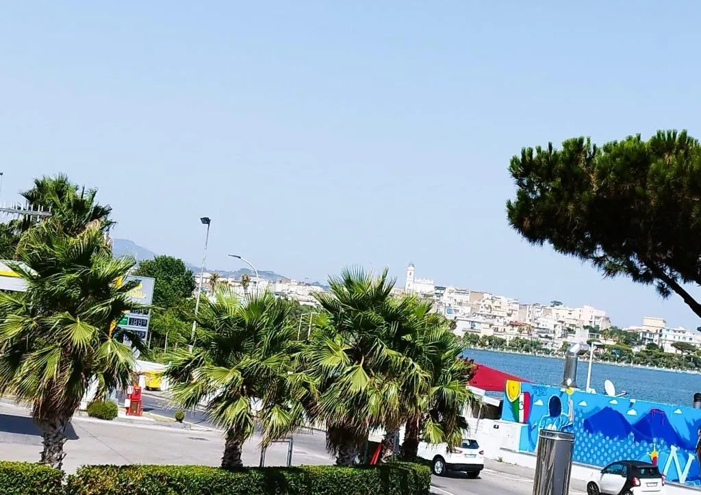 General view, Happyrooms, Naples