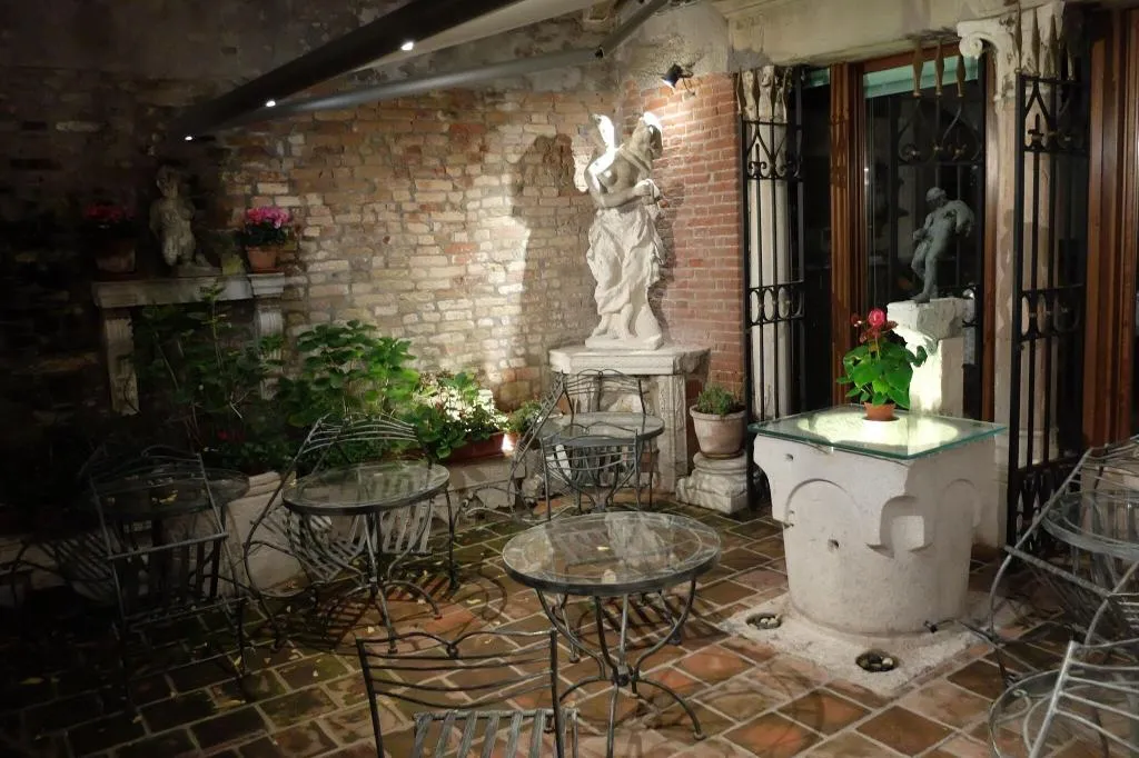 Terrace, Hotel Al Ponte Mocenigo, Venice