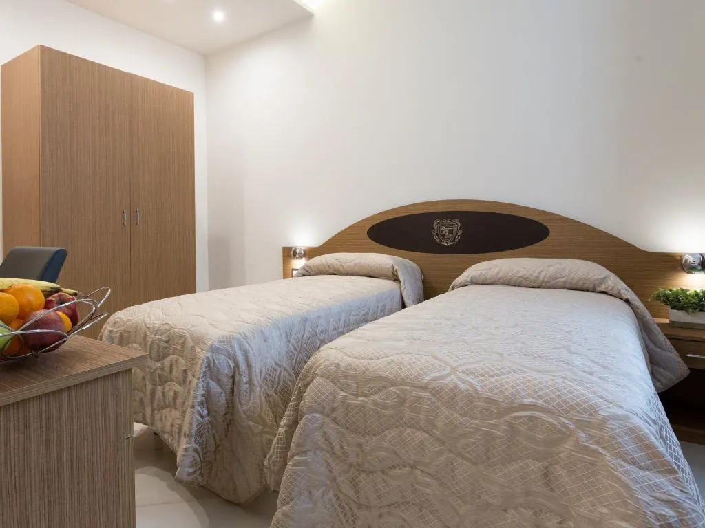 DOUBLE STANDARD Room, Buono BB, Naples