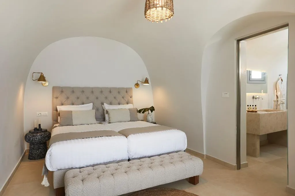 VILLA HONEYMOON Room, Celestia Grand, Santorini