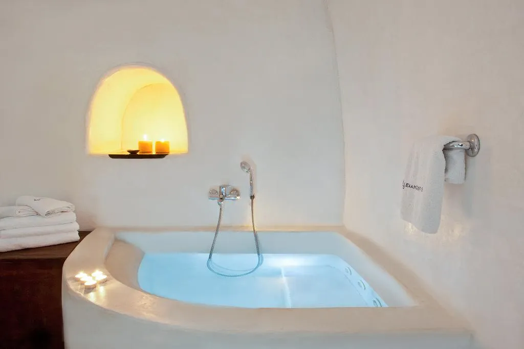 SUITE SUPERIOR Room, Alexander's Suites, Santorini